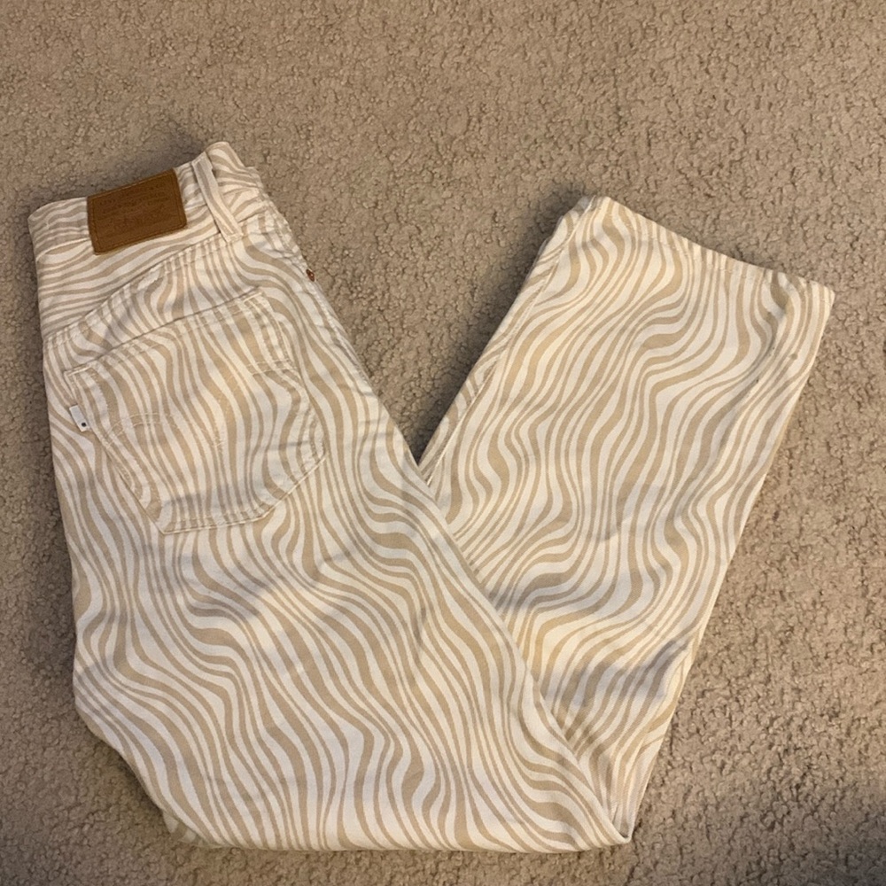 Women's Levi jeans